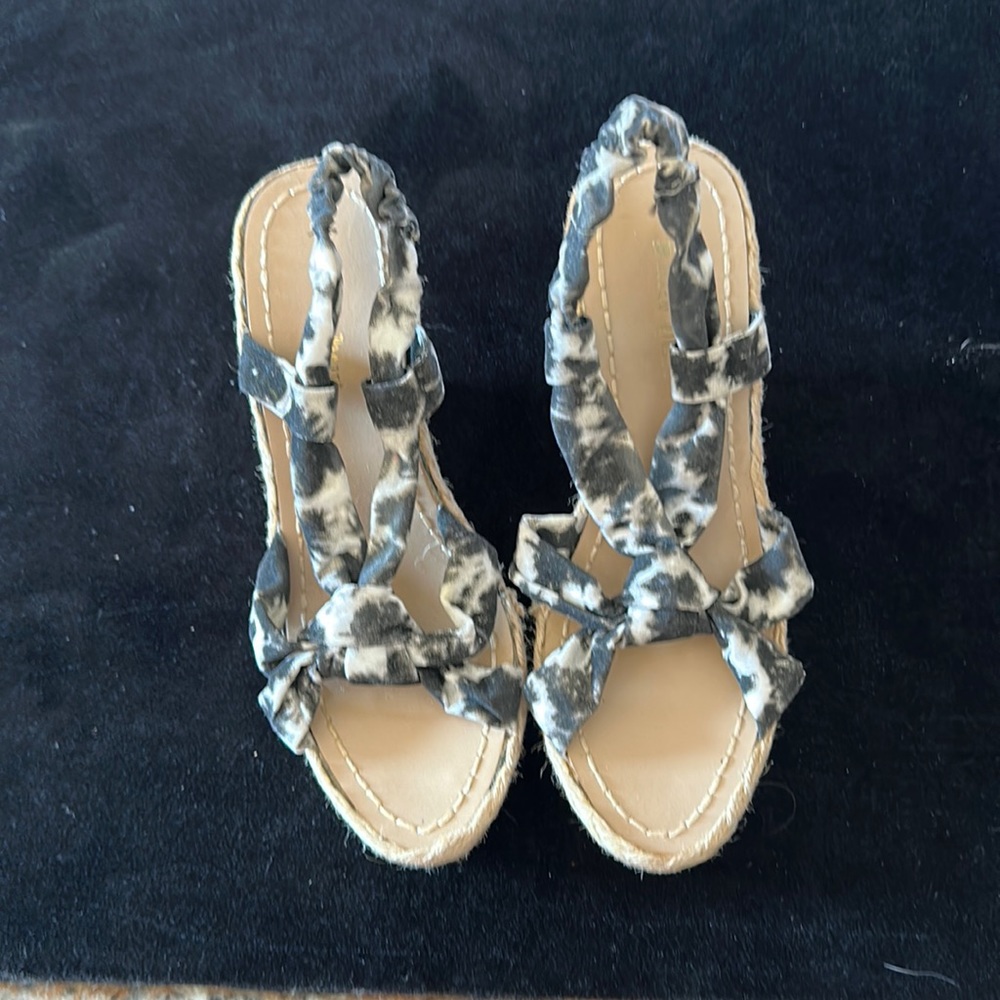 Sacred Heart Size 7 Wedge